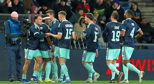 Deutschland Ghana Länderspiel – Spieler der deutschen Nationalmannschaft im Stadion
